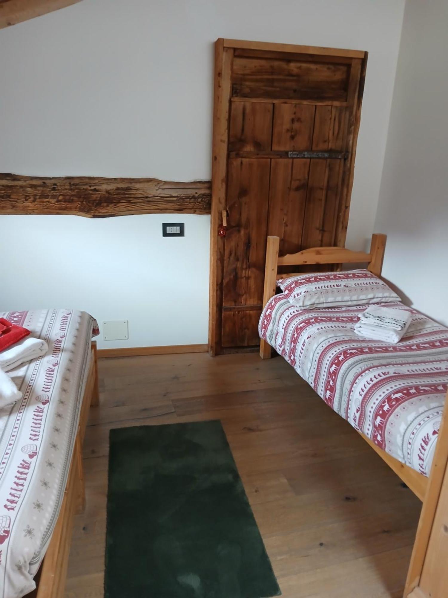 Beb La Stube Dei Partel Bed & Breakfast Ziano Di Fiemme Exterior photo