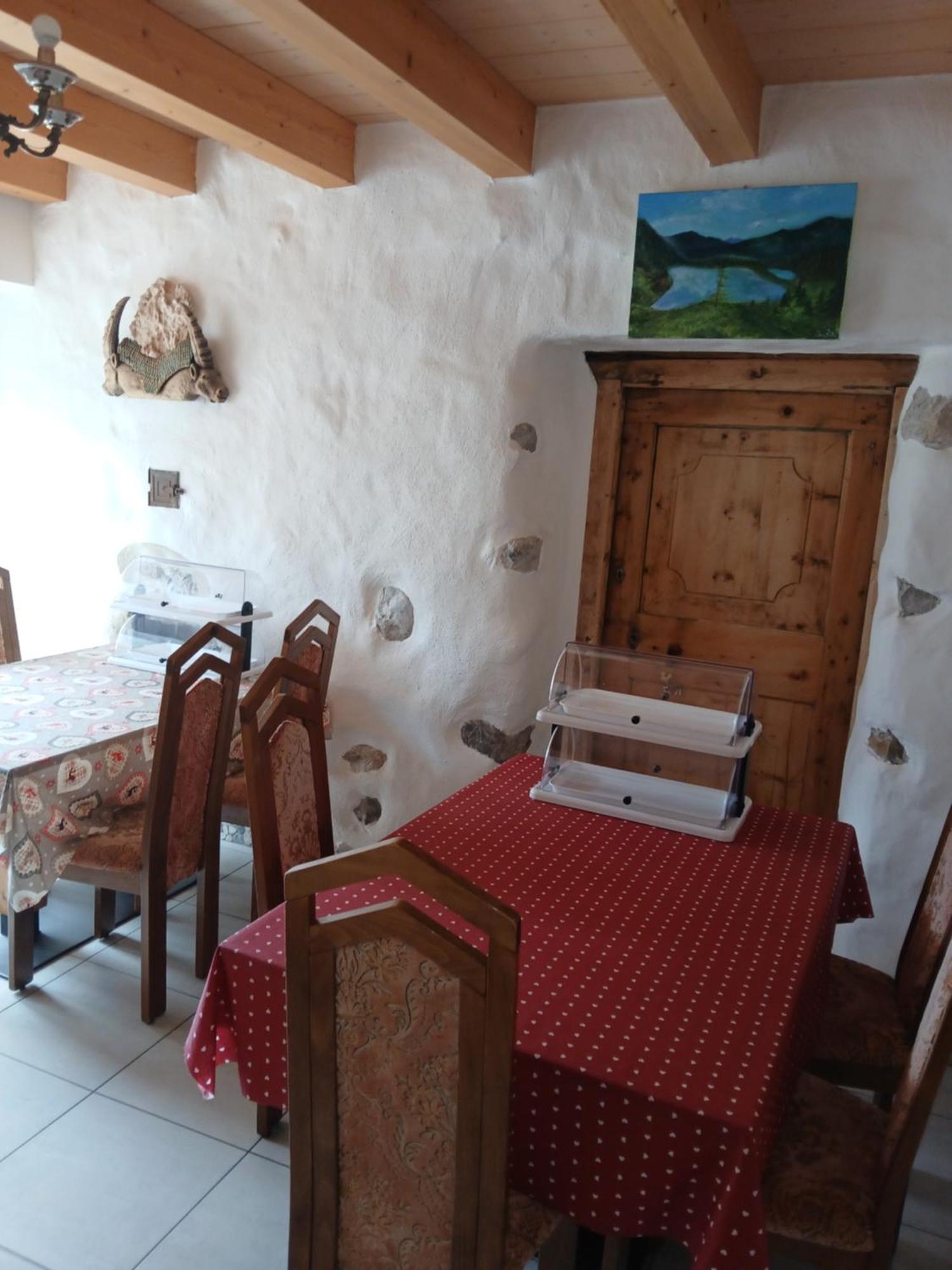 Beb La Stube Dei Partel Bed & Breakfast Ziano Di Fiemme Exterior photo