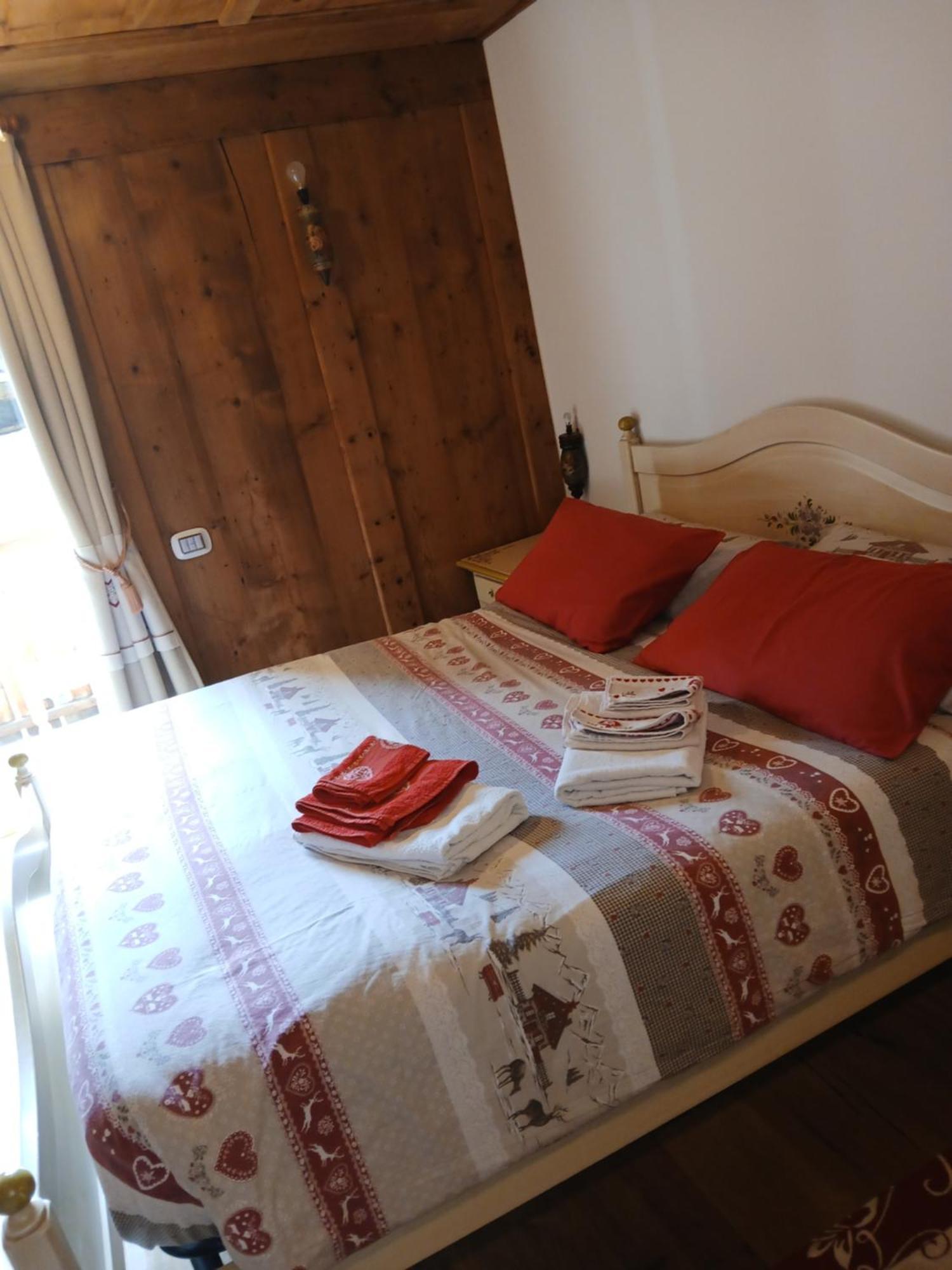 Beb La Stube Dei Partel Bed & Breakfast Ziano Di Fiemme Exterior photo