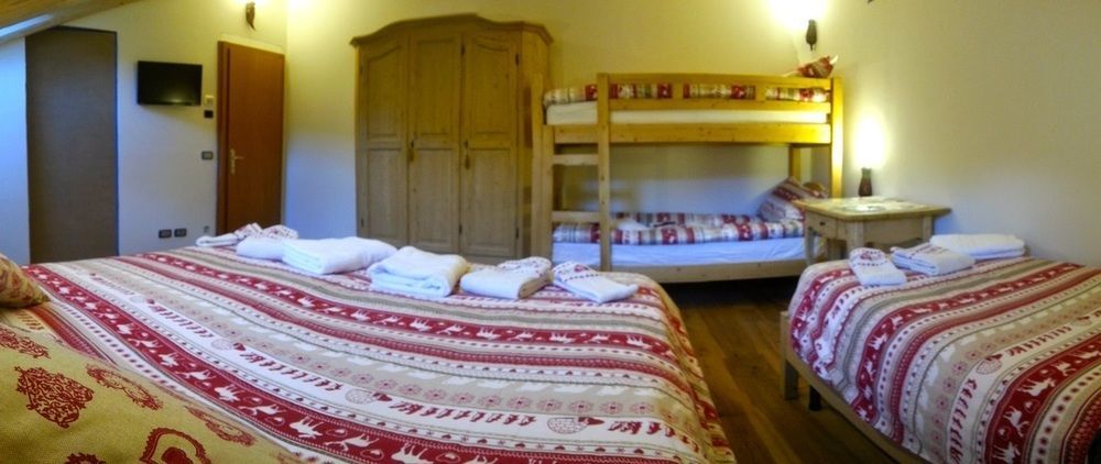 Beb La Stube Dei Partel Bed & Breakfast Ziano Di Fiemme Exterior photo