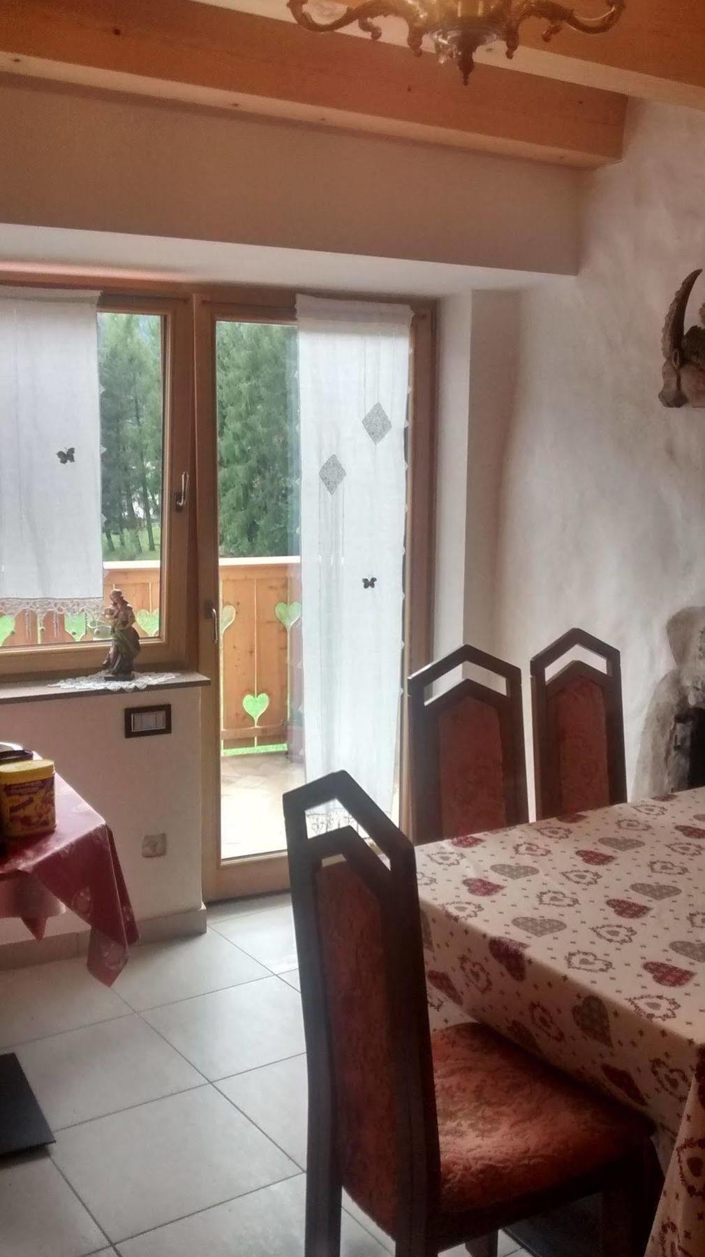 Beb La Stube Dei Partel Bed & Breakfast Ziano Di Fiemme Exterior photo